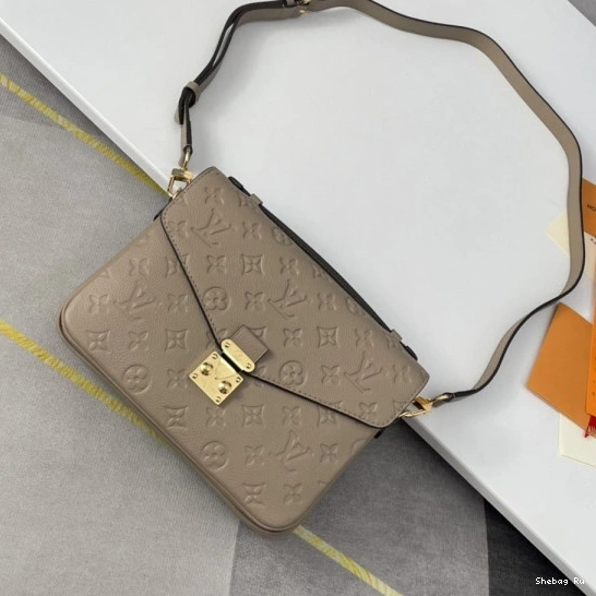 MÉTIS VUITTON POCHETTE LOUIS 0711